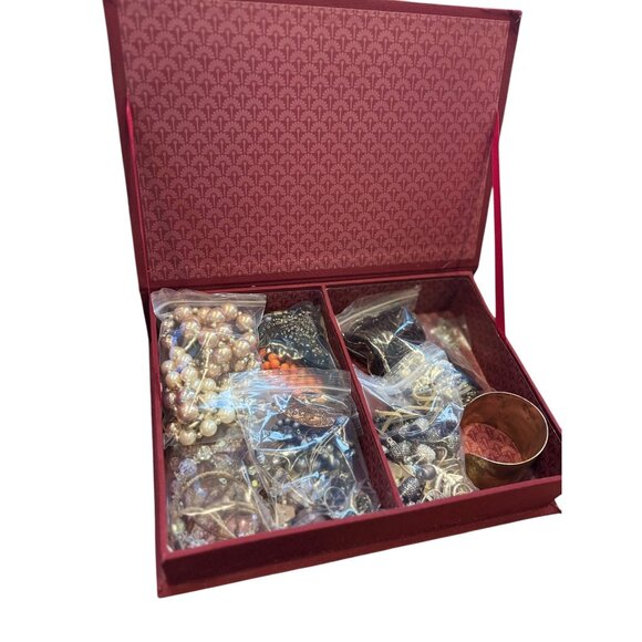 Decorative Red Jewelry Box With Assorted Costume Jewelry & Display Window - Picture 5 of 16